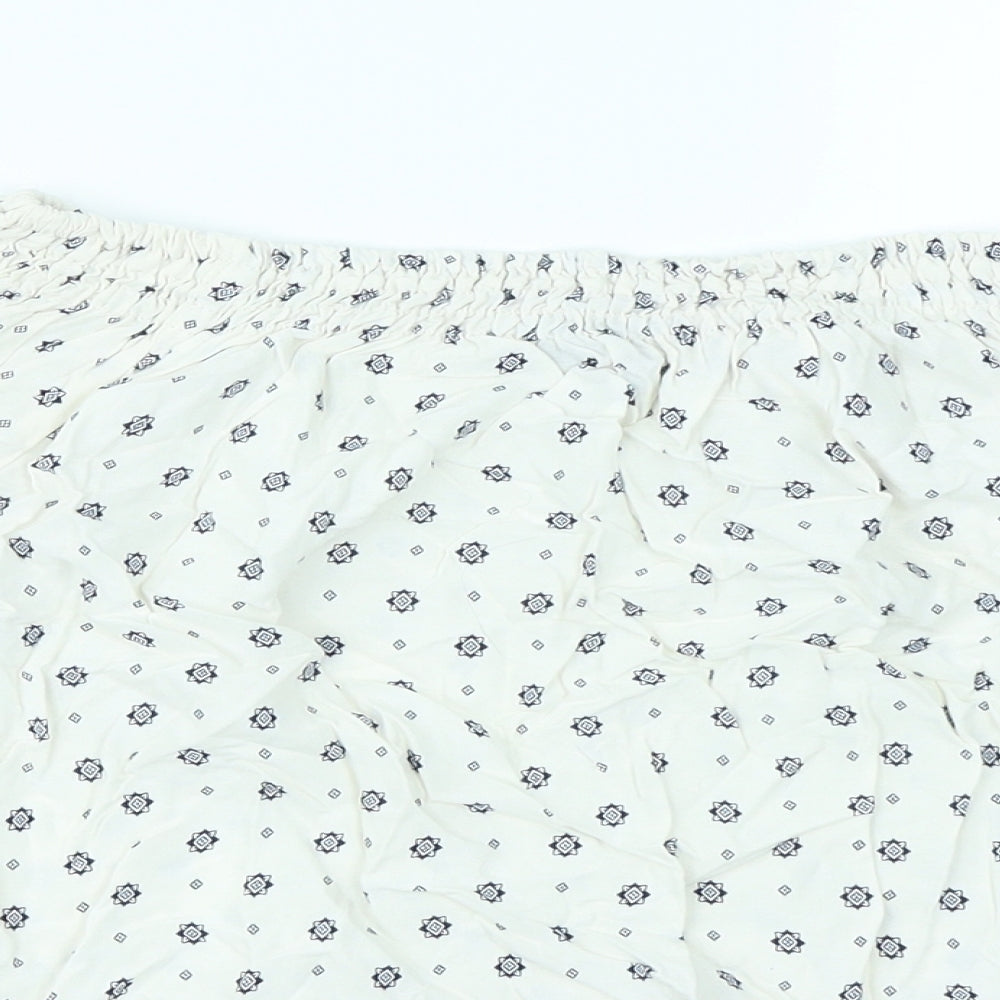 New Look Womens White Paisley  Basic T-Shirt Size 10