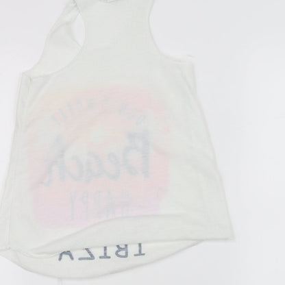 Brand and care label for planet zoo girls’ white basic tank, size 4, years