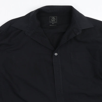 Close-up detail of Taylor & Wright men’s black button-up, size 15.5