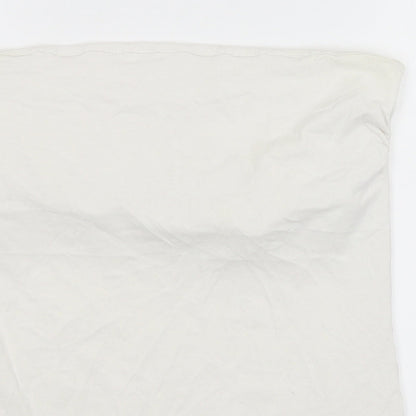 Close-up detail of Papaya women’s white basic t-shirt, size UK 16