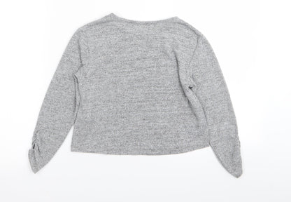 Back view of Very girls’ grey basic t-shirt, size 6, years