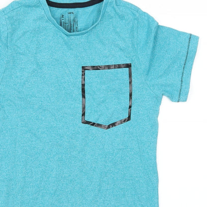 Close-up detail of F&F girls’ blue basic t-shirt, size 8-9, years