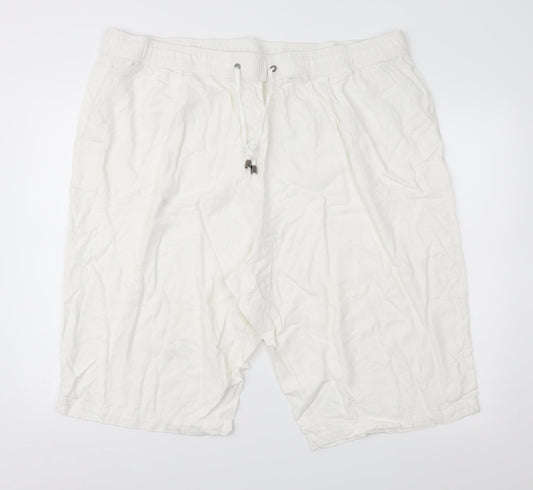 Yours Womens White   Chino Shorts Size 46 in
