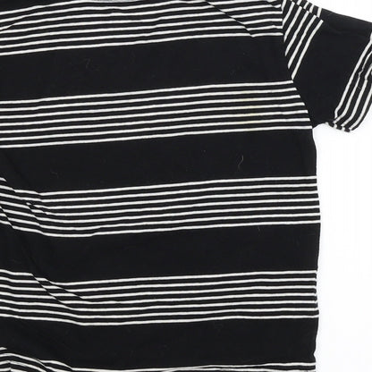 Brand and care label for Rebel boys’ black striped basic t-shirt, size 5-6, years