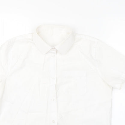 Close-up detail of F&F girls’ white basic button-up, size 13-14, years
