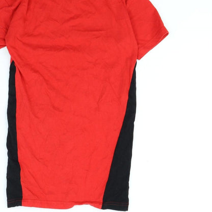 Brand and care label for Studio girls’ red basic t-shirt, size 8, years