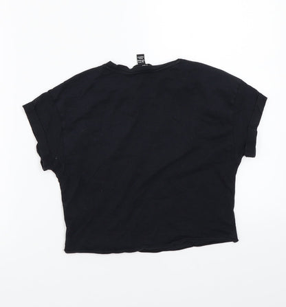Back view of New Look girls’ black basic t-shirt, size 11, years