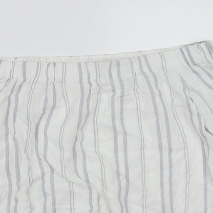 Close-up detail of Papaya women’s white striped basic blouse, size S