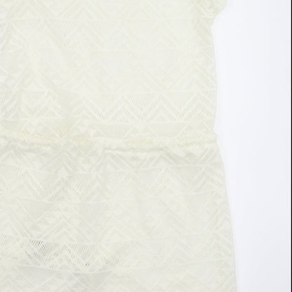 Ocean Club Womens White   Mini  Size 8