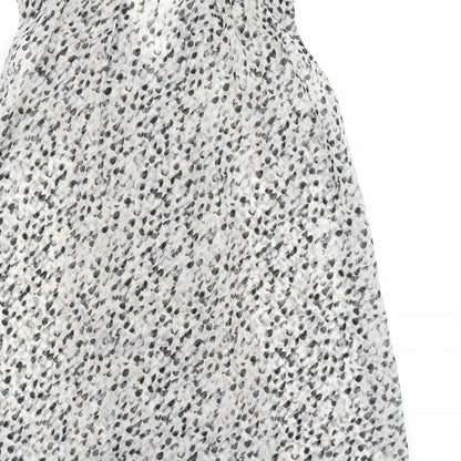 Preloved H&M Womens Grey Polka Dot  Basic Button-Up Size 8 - Label