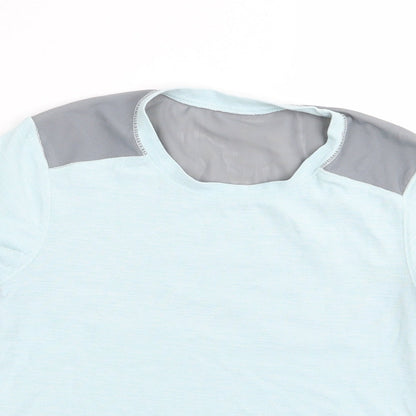 Close-up detail of Old Navy girls’ blue basic t-shirt, size 6-7, years