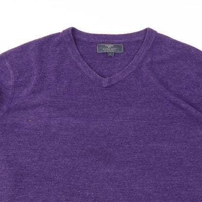 Close-up detail of Atlantic Bay men’s purple pullover sweatshirt, size L