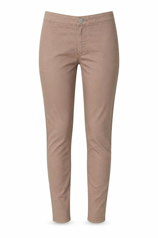 Front view of Denim & Co. women’s brown denim skinny jeans, size UK 6, 29-inch leg