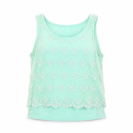Front view of label of graded goods girls’ green houndstooth cropped t-shirt, size M