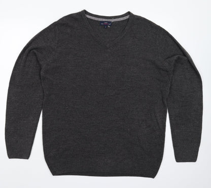 Additional front view of Easy men’s grey knit jumper, size L