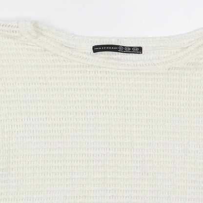 Close-up detail of Atmosphere women’s white basic t-shirt, size UK 12