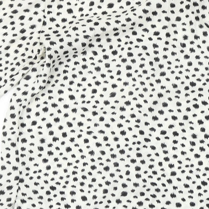 H&M  Womens White Animal Print  Basic Button-Up Size 2