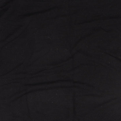 Brand and care label for Taylor & Wright men’s black plaid jumper, size M