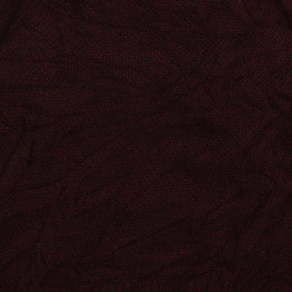 Brand and care label for Easy men’s red jumper, size L