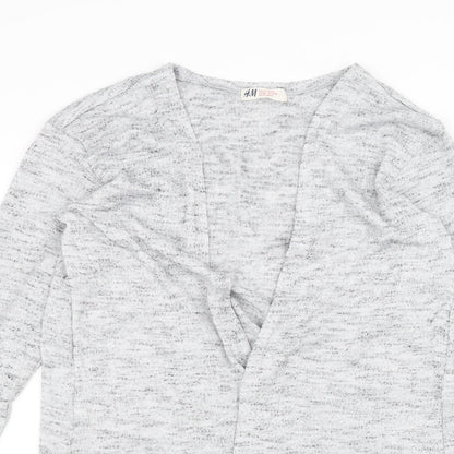Close-up detail of H&M girls’ grey jacket coatigan, size 14, years