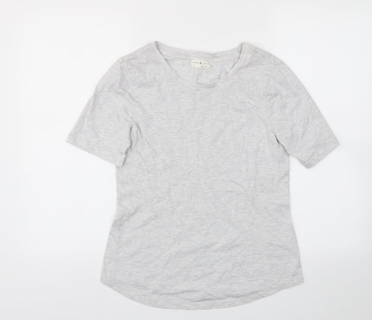 Day dreams  Womens Grey   Basic T-Shirt Size 6