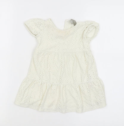 Additional front view of Primark girls’ yellow shift, size 9-12, months
