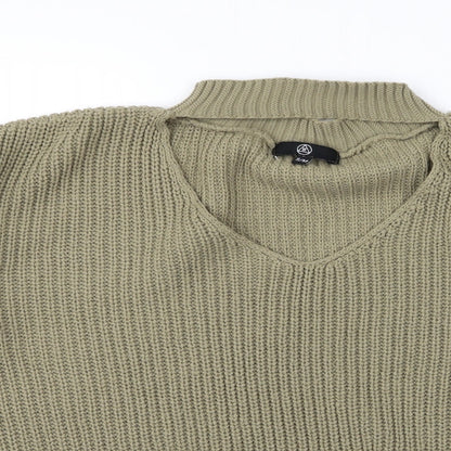 Close-up detail of Missguided women’s green jumper, size S