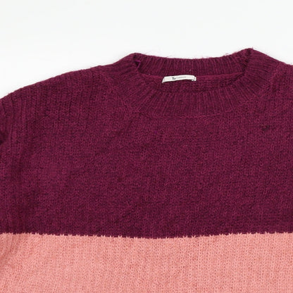 Close-up detail of Roman women’s purple jumper, size M