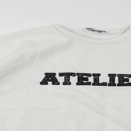 Close-up detail of Gallery women’s white jumper, size S