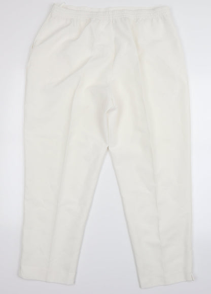 Preworn Womens White   Trousers  Size 20 L27 in
