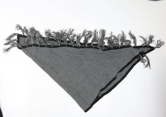 Preworn Womens Black Geometric Knit  Shawl/Wrap