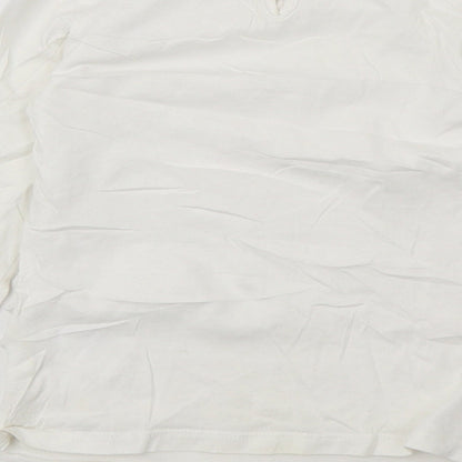 Brand and care label for H&M girls’ white jersey basic t-shirt, size 3-4, years