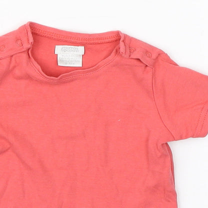 Close-up detail of Mama & Papas girls’ pink basic t-shirt, size 9-12, months