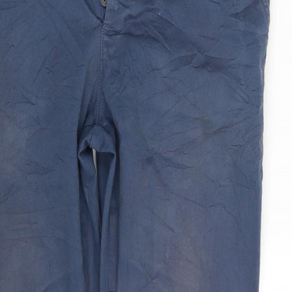Close-up detail of Denim & Co. men’s blue trousers, size 36, 31-inch leg