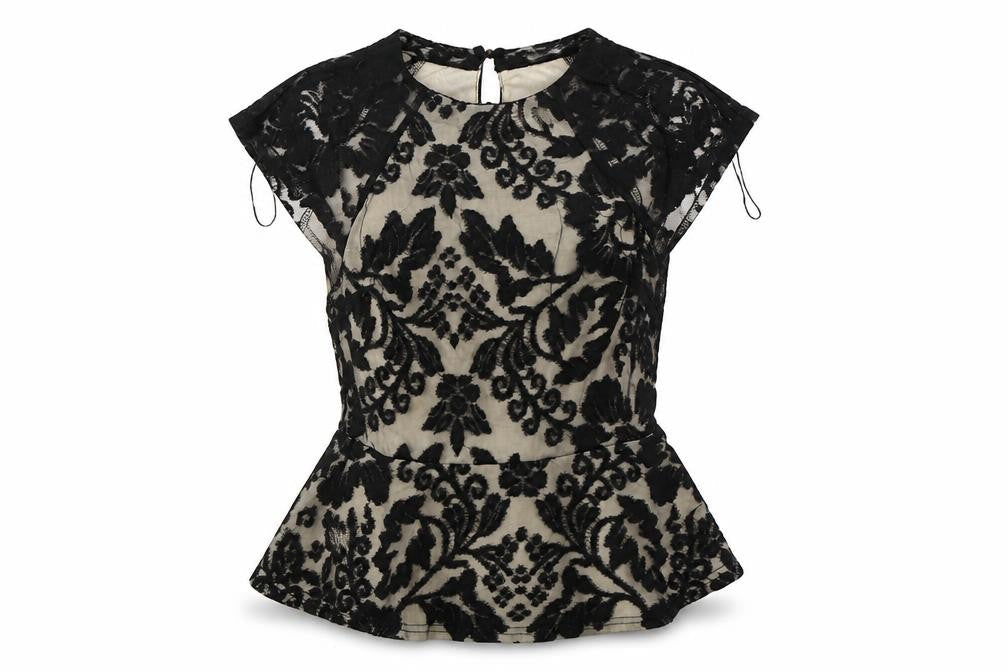 Striking  Womens Black Floral  Basic T-Shirt Size L