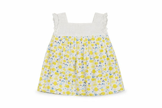 Front view of Tu Baby White Floral Basic T-Shirt, size 6-9, Months
