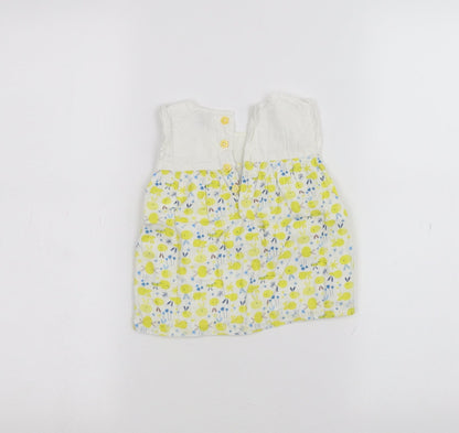 Back view of Tu Baby White Floral Basic T-Shirt, size 6-9, Months
