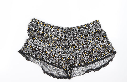 Preworn Womens Black Geometric Ramie Hot Pants Shorts Size 8