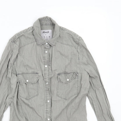 Close-up detail of Denim & Co. women’s grey basic button-up, size UK 6
