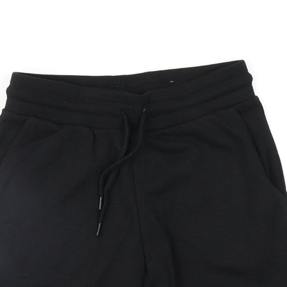 Preloved H&M Girls Black   Sweat Shorts - Detail
