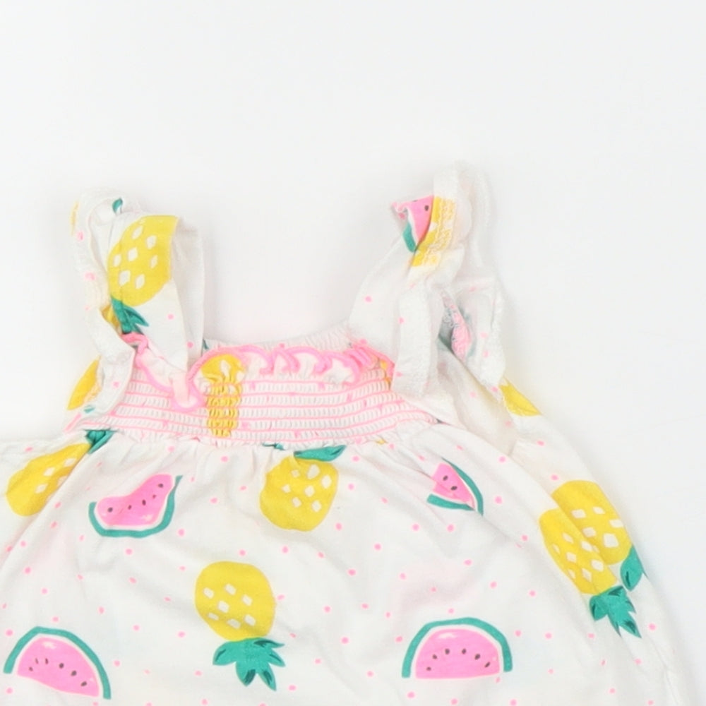 Preworn Girls White   Basic Blouse Size 3-6 Months  - Pineapple