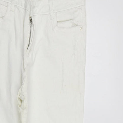 Close-up detail of Denim & Co. women’s white trousers, size UK 16, 27-inch leg