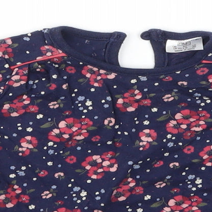 Close-up detail of F&F girls’ blue floral basic t-shirt, size 0-3, months
