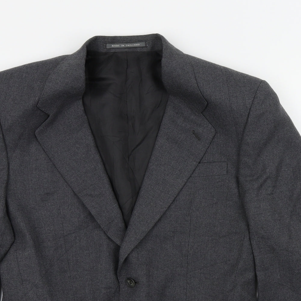 the label Mens Grey   Jacket Suit Jacket Size L