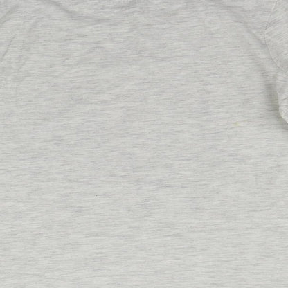 Brand and care label for Primark girls’ grey basic t-shirt, size 9-10, years