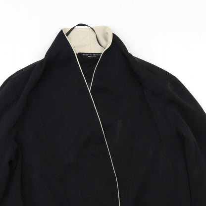 Close-up detail of Dorothy Perkins women’s black jacket blazer, size M