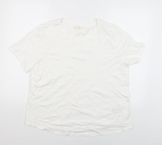 Day dreams Womens White   Basic T-Shirt Size 18