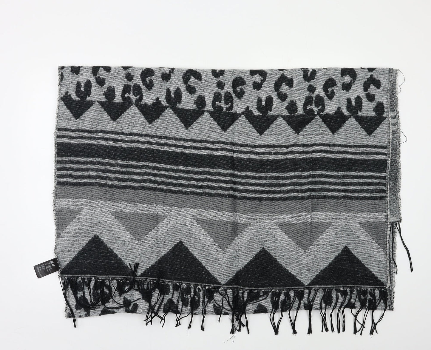 H&M Womens Grey Geometric   Shawl/Wrap