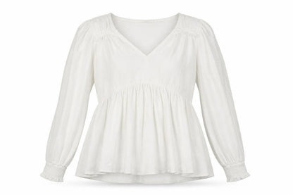 Front view of Nine by Savannah Miller women’s white basic t-shirt, size UK 6