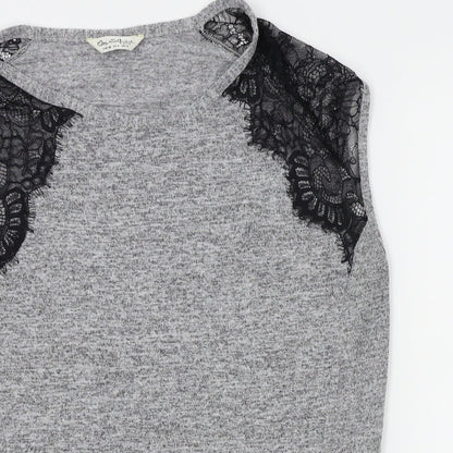 Close-up detail of Miss Selfridge women’s grey basic t-shirt, size UK 10